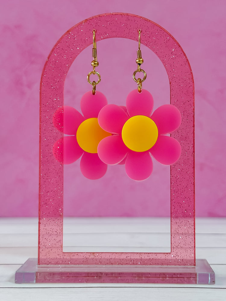 Pink Daisy Earrings!